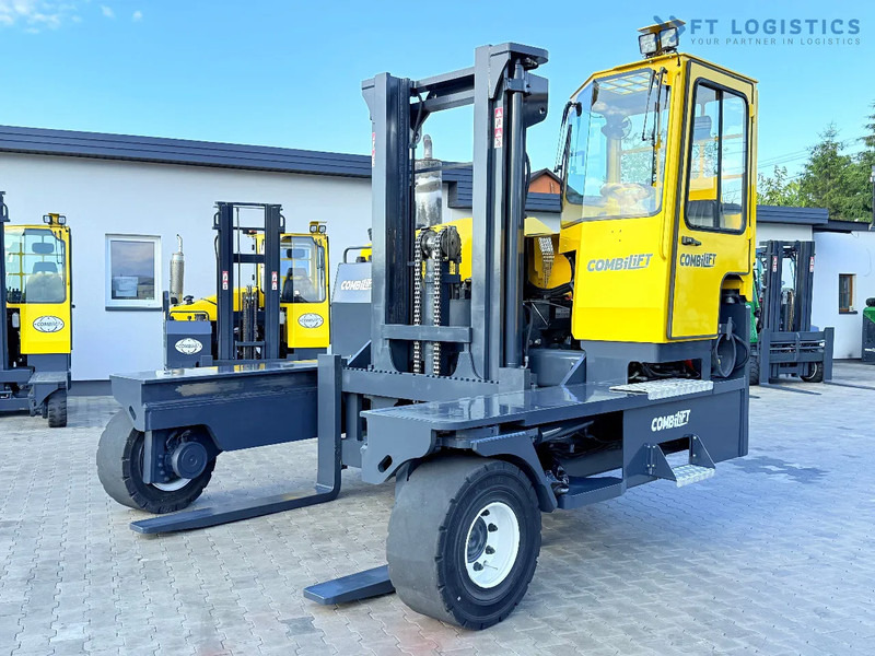 Combilift C14000 / LPG GAS / DUPLEX 3600MM / FREE LIFT / FORK POSITIONER / 1500MM FORKS / LIKE NEW C14000 / LPG GAS / DUPLEX 3600MM / FREE - 4-potni viličar s pomičnim teleskopom: slika 2 Combilift C14000 / LPG GAS / DUPLEX 3600MM / FREE LIFT / FORK POSITIONER / 1500MM FORKS / LIKE NEW C14000 / LPG GAS / DUPLEX 3600MM / FREE - 4-potni viličar s pomičnim teleskopom: slika 2