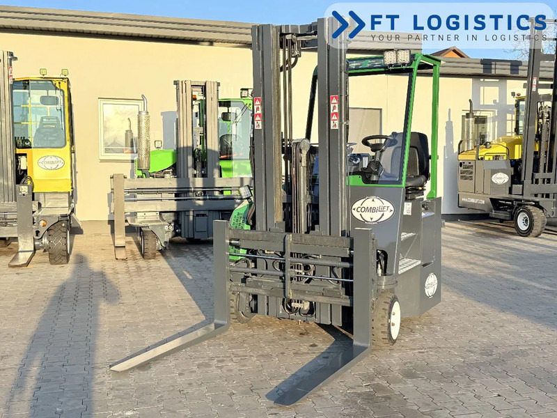 Combilift C2500CB | DIESEL | TRIPLEX 5500MM | FORK POSITIONER | SIDE SHIFT | FREE LIFT | PERFECT CONDITION | A wide range of four-way and - 4-potni viličar s pomičnim teleskopom: slika 2 Combilift C2500CB | DIESEL | TRIPLEX 5500MM | FORK POSITIONER | SIDE SHIFT | FREE LIFT | PERFECT CONDITION | A wide range of four-way and - 4-potni viličar s pomičnim teleskopom: slika 2