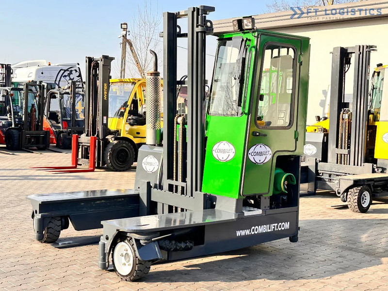 Combilift C3000 / DUPLEX / 4100MM / LPG / FREE LIFT / Like New C3000 / DUPLEX / 4100MM / LPG / FREE LIFT / Like New - 4-potni viličar s pomičnim teleskopom: slika 1 Combilift C3000 / DUPLEX / 4100MM / LPG / FREE LIFT / Like New C3000 / DUPLEX / 4100MM / LPG / FREE LIFT / Like New - 4-potni viličar s pomičnim teleskopom: slika 1