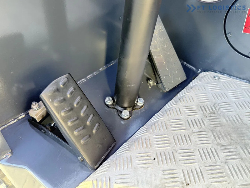 4-potni viličar s pomičnim teleskopom Combilift C3000CB / GAS / TRIPLEX 4900MM / FREE LIFT / SIDE SHIFT / FORK POSITIONER / EXCELLENT CONDITION / Wide range of four-way and sid: slika 13 4-potni viličar s pomičnim teleskopom Combilift C3000CB / GAS / TRIPLEX 4900MM / FREE LIFT / SIDE SHIFT / FORK POSITIONER / EXCELLENT CONDITION / Wide range of four-way and sid: slika 13