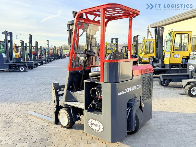 4-potni viličar s pomičnim teleskopom Combilift C3000CB / GAS / TRIPLEX 4900MM / FREE LIFT / SIDE SHIFT / FORK POSITIONER / EXCELLENT CONDITION / Wide range of four-way and sid: slika 12 4-potni viličar s pomičnim teleskopom Combilift C3000CB / GAS / TRIPLEX 4900MM / FREE LIFT / SIDE SHIFT / FORK POSITIONER / EXCELLENT CONDITION / Wide range of four-way and sid: slika 12