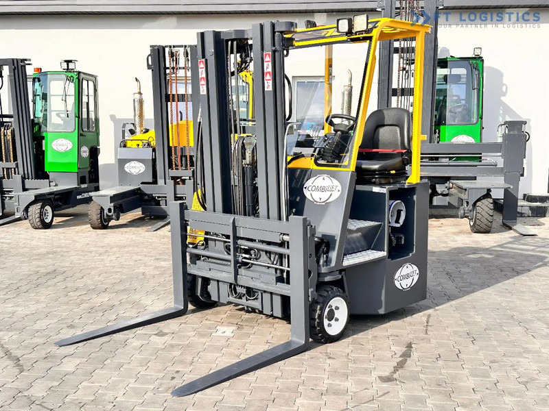Combilift C3000CB / LPG / TRIPLEX / 4900MM / FREE LIFT / POSITIONER / LIKE NEW C3000CB / LPG / TRIPLEX / 4900MM / FREE LIFT / POSITIONER / - 4-potni viličar s pomičnim teleskopom: slika 4 Combilift C3000CB / LPG / TRIPLEX / 4900MM / FREE LIFT / POSITIONER / LIKE NEW C3000CB / LPG / TRIPLEX / 4900MM / FREE LIFT / POSITIONER / - 4-potni viličar s pomičnim teleskopom: slika 4