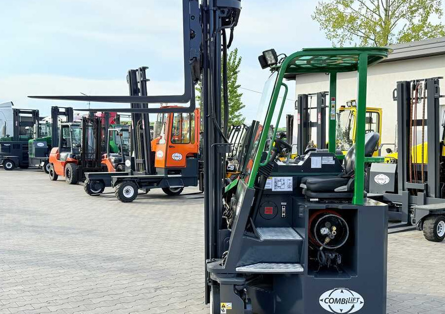 4-potni viličar s pomičnim teleskopom Combilift C3000CB / LPG / TRIPLEX – 6500MM / FREE LIFT / FORK POSITIONER / SIDE SHIFT / EXCELLENT CONDITION: slika 18