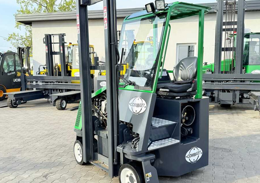 4-potni viličar s pomičnim teleskopom Combilift C3000CB / LPG / TRIPLEX – 6500MM / FREE LIFT / FORK POSITIONER / SIDE SHIFT / EXCELLENT CONDITION: slika 23