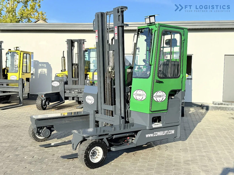 Combilift C4000 / DIESEL / DUPLEX 4100MM / FREE LIFT / SIDE SHIFT / FULL CABIN / EXCELLENT CONDITION / Wide range of four-way and side loa - 4-potni viličar s pomičnim teleskopom: slika 1 Combilift C4000 / DIESEL / DUPLEX 4100MM / FREE LIFT / SIDE SHIFT / FULL CABIN / EXCELLENT CONDITION / Wide range of four-way and side loa - 4-potni viličar s pomičnim teleskopom: slika 1