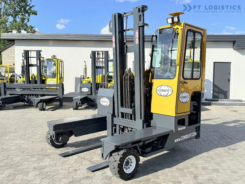 Combilift C4000 / GAS / DUPLEX – 4100MM / SIDESHIFT / FREE LIFT / FULL HEATED CABIN / ONLY 4223 HOURS / CONDITION – LIKE NEW! C4000 / GAS - 4-potni viličar s pomičnim teleskopom: slika 1 Combilift C4000 / GAS / DUPLEX – 4100MM / SIDESHIFT / FREE LIFT / FULL HEATED CABIN / ONLY 4223 HOURS / CONDITION – LIKE NEW! C4000 / GAS - 4-potni viličar s pomičnim teleskopom: slika 1