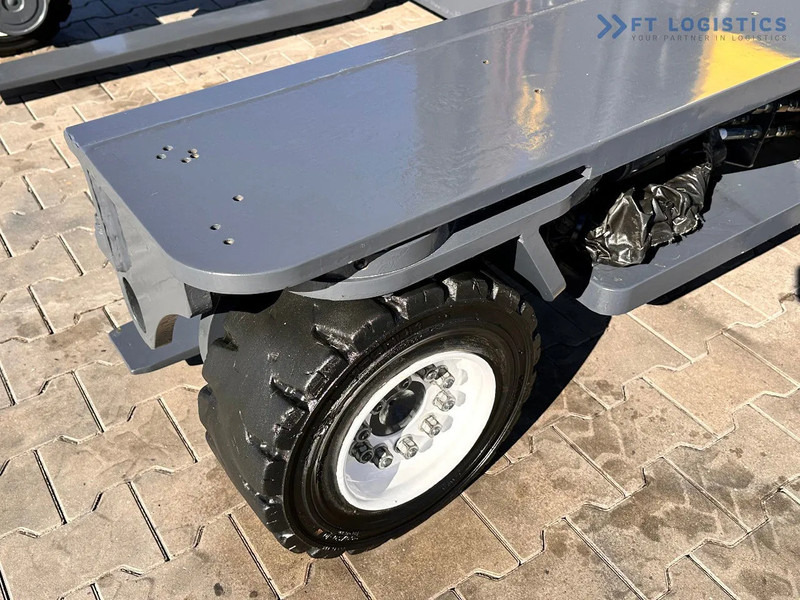 Combilift C4000 / LPG / DUPLEX / 4100MM / SCALE / SIDE SHIFT / LIKE NEW C4000 / LPG / DUPLEX / 4100MM / SCALE / SIDE SHIFT / LIKE NEW - 4-potni viličar s pomičnim teleskopom: slika 4 Combilift C4000 / LPG / DUPLEX / 4100MM / SCALE / SIDE SHIFT / LIKE NEW C4000 / LPG / DUPLEX / 4100MM / SCALE / SIDE SHIFT / LIKE NEW - 4-potni viličar s pomičnim teleskopom: slika 4