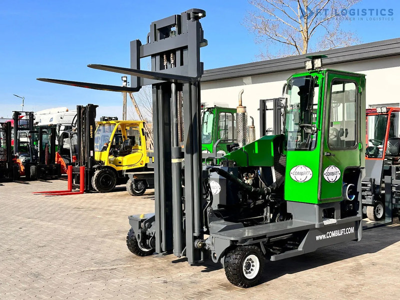 Combilift C4000 / LPG / DUPLEX / 4500MM / FREE LIFT / LIKE NEW C4000 / LPG / DUPLEX / 4500MM / FREE LIFT / LIKE NEW - 4-potni viličar s pomičnim teleskopom: slika 1 Combilift C4000 / LPG / DUPLEX / 4500MM / FREE LIFT / LIKE NEW C4000 / LPG / DUPLEX / 4500MM / FREE LIFT / LIKE NEW - 4-potni viličar s pomičnim teleskopom: slika 1