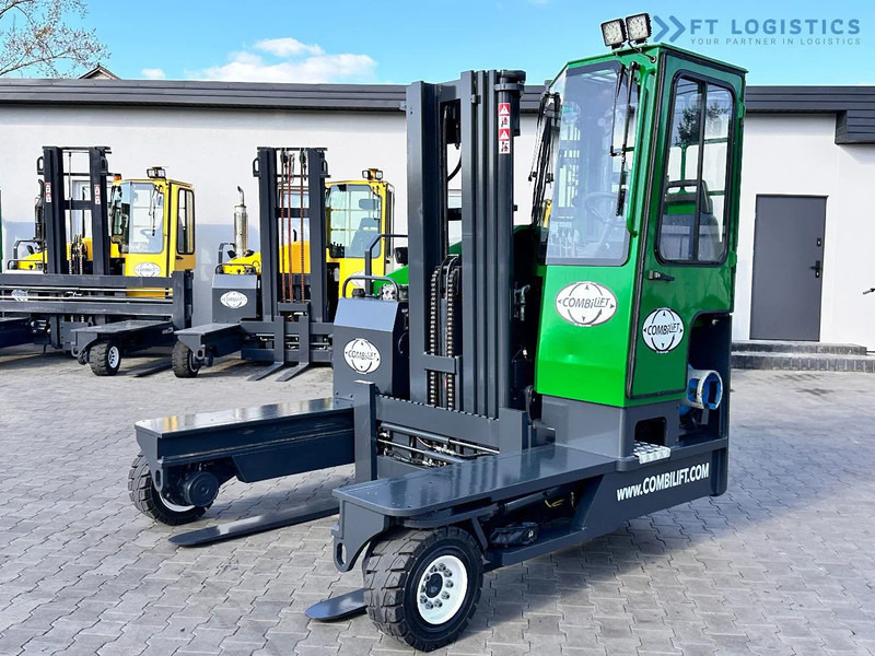 Combilift C4000 / TRIPLEX / 4900MM / LPG / FREE LIFT / FORK SHIFT / LIKE NEW C4000 / TRIPLEX / 4900MM / LPG / FREE LIFT / FORK SHIFT / LIK - 4-potni viličar s pomičnim teleskopom: slika 3 Combilift C4000 / TRIPLEX / 4900MM / LPG / FREE LIFT / FORK SHIFT / LIKE NEW C4000 / TRIPLEX / 4900MM / LPG / FREE LIFT / FORK SHIFT / LIK - 4-potni viličar s pomičnim teleskopom: slika 3
