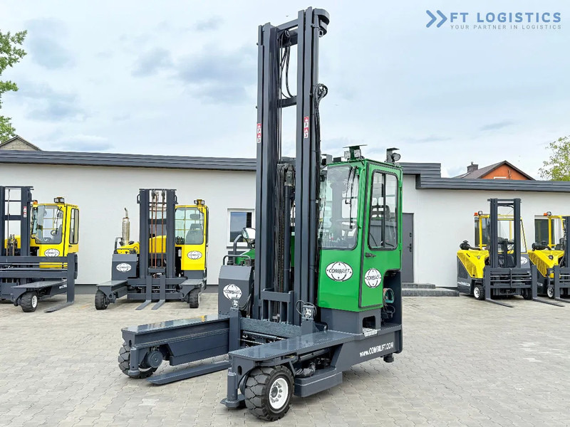 Combilift C4000 / TRIPLEX / 9300MM / FREE LIFT / POSITIONER / GAS / CABIN C4000 / TRIPLEX / 9300MM / FREE LIFT / POSITIONER / GAS / CABIN - 4-potni viličar s pomičnim teleskopom: slika 1 Combilift C4000 / TRIPLEX / 9300MM / FREE LIFT / POSITIONER / GAS / CABIN C4000 / TRIPLEX / 9300MM / FREE LIFT / POSITIONER / GAS / CABIN - 4-potni viličar s pomičnim teleskopom: slika 1