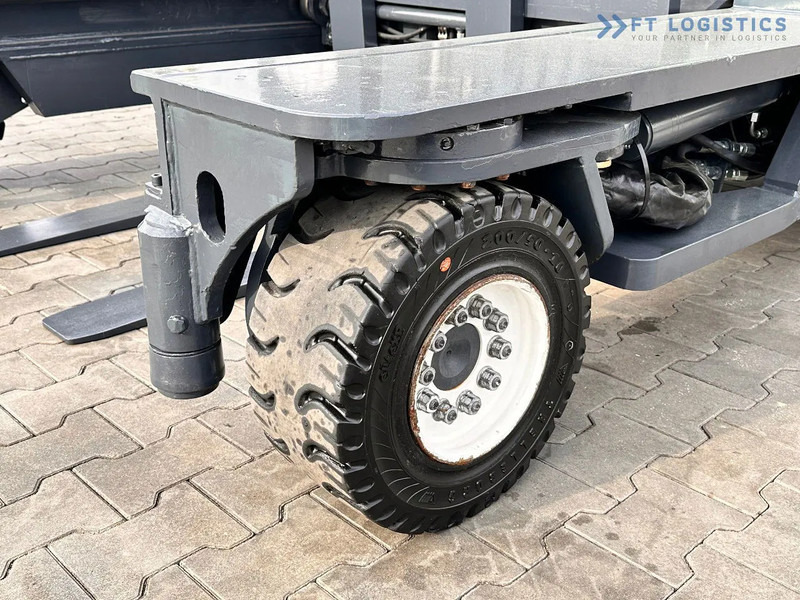 Combilift C4500 / LPG / TRIPLEX / 5500MM / FREE LIFT / HYDRAULIC FORK SHIFT / Like New C4500 / LPG / TRIPLEX / 5500MM / FREE LIFT / HYDRAU - 4-potni viličar s pomičnim teleskopom: slika 5 Combilift C4500 / LPG / TRIPLEX / 5500MM / FREE LIFT / HYDRAULIC FORK SHIFT / Like New C4500 / LPG / TRIPLEX / 5500MM / FREE LIFT / HYDRAU - 4-potni viličar s pomičnim teleskopom: slika 5