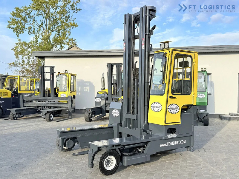 Combilift C5000 / DIESEL / TRIPLEX 7600MM / FULL FREE LIFT / FORK POSITIONER / HEATING / FULL HEATED CABIN / EXCELLENT CONDITION / Wide ra - 4-potni viličar s pomičnim teleskopom: slika 1 Combilift C5000 / DIESEL / TRIPLEX 7600MM / FULL FREE LIFT / FORK POSITIONER / HEATING / FULL HEATED CABIN / EXCELLENT CONDITION / Wide ra - 4-potni viličar s pomičnim teleskopom: slika 1