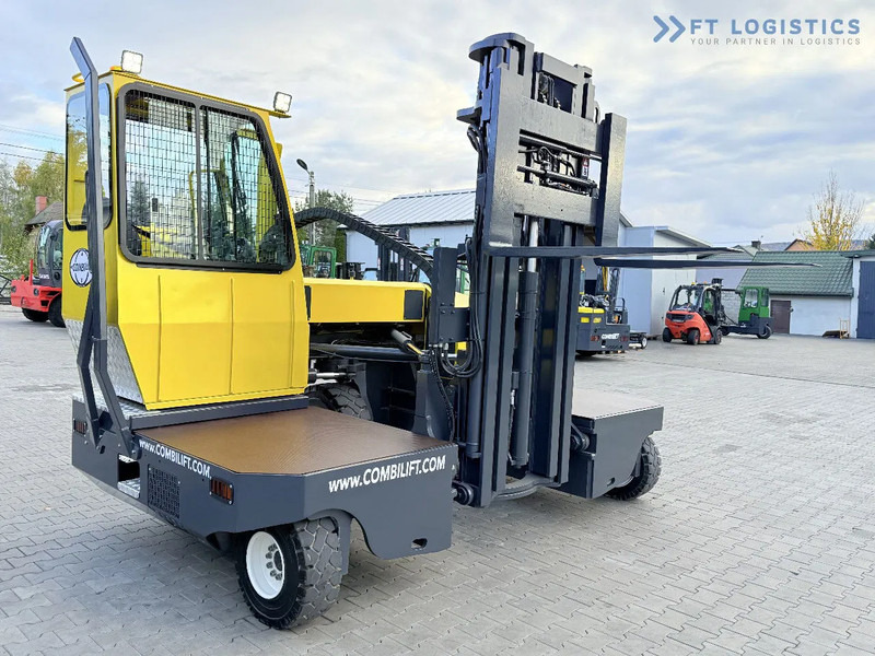Combilift C5000SR / DIESEL / TRIPLEX MAST – 6100 MM / FORK POSITIONER / FULL CABIN C5000SR / DIESEL / TRIPLEX MAST – 6100 MM / FORK POSITI - Bočni nakladalnik: slika 1 Combilift C5000SR / DIESEL / TRIPLEX MAST – 6100 MM / FORK POSITIONER / FULL CABIN C5000SR / DIESEL / TRIPLEX MAST – 6100 MM / FORK POSITI - Bočni nakladalnik: slika 1