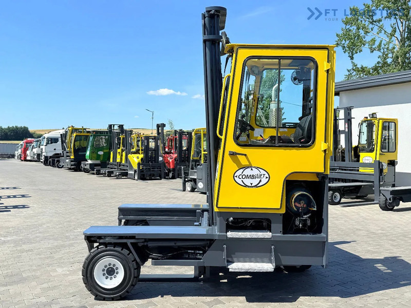 Combilift C5000XL / GAS / DUPLEX / 4500MM / FREE LIFT / SIDESHIFT / FORK POSITIONER / XL CABIN / NEW TYRES C5000XL / GAS / DUPLEX / 4500MM - 4-potni viličar s pomičnim teleskopom: slika 2 Combilift C5000XL / GAS / DUPLEX / 4500MM / FREE LIFT / SIDESHIFT / FORK POSITIONER / XL CABIN / NEW TYRES C5000XL / GAS / DUPLEX / 4500MM - 4-potni viličar s pomičnim teleskopom: slika 2
