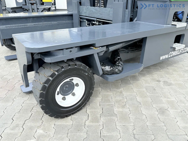 Combilift C8000 / GAS / DUPLEX – 4700MM / FORK POSITIONER / FREE LIFT / FULL HEATED CABIN / ONLY 5141 HOURS / CONDITION – LIKE NEW! C8000 - 4-potni viličar s pomičnim teleskopom: slika 3 Combilift C8000 / GAS / DUPLEX – 4700MM / FORK POSITIONER / FREE LIFT / FULL HEATED CABIN / ONLY 5141 HOURS / CONDITION – LIKE NEW! C8000 - 4-potni viličar s pomičnim teleskopom: slika 3