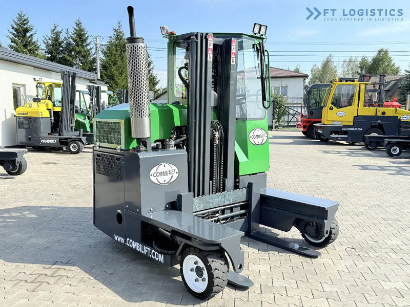 Combilift Combilift C2500 / GAS / TRIPLEX 4900MM / FREE LIFT / ONLY 2446 HOURS / FORK POSITIONER / FULL CABIN / PERFECT CONDITION / Wide r - 4-potni viličar s pomičnim teleskopom: slika 5 Combilift Combilift C2500 / GAS / TRIPLEX 4900MM / FREE LIFT / ONLY 2446 HOURS / FORK POSITIONER / FULL CABIN / PERFECT CONDITION / Wide r - 4-potni viličar s pomičnim teleskopom: slika 5