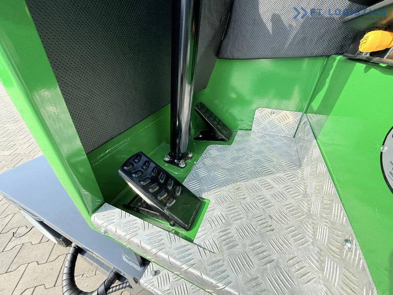 4-potni viličar s pomičnim teleskopom Combilift Combilift C2500 / GAS / TRIPLEX 4900MM / FREE LIFT / ONLY 2446 HOURS / FORK POSITIONER / FULL CABIN / PERFECT CONDITION / Wide r: slika 13 4-potni viličar s pomičnim teleskopom Combilift Combilift C2500 / GAS / TRIPLEX 4900MM / FREE LIFT / ONLY 2446 HOURS / FORK POSITIONER / FULL CABIN / PERFECT CONDITION / Wide r: slika 13