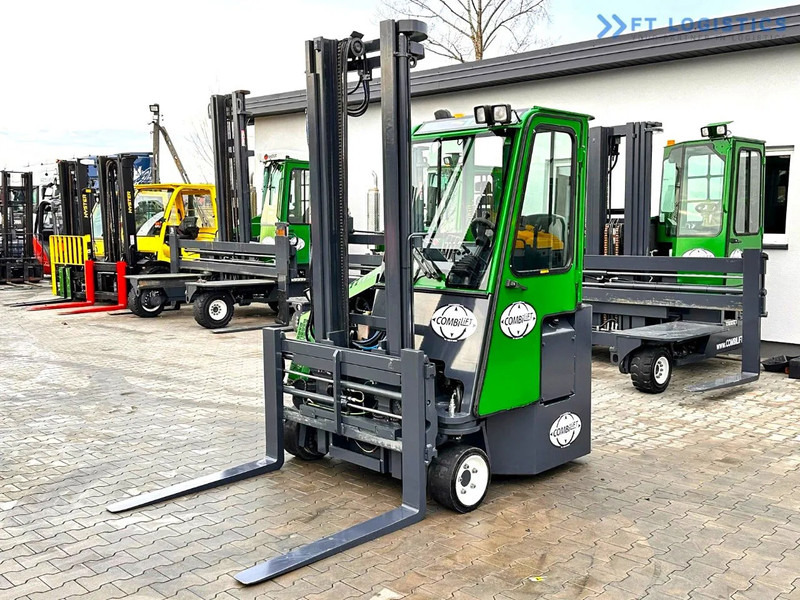 Combilift Combilift C3000CB - DUPLEX 4000mm - Year 2015 - / CABIN - HEATING / ONLY 6546 MTH / EXCELLENT CONDITION / LIKE NEW! Combilift C3 - 4-potni viličar s pomičnim teleskopom: slika 1 Combilift Combilift C3000CB - DUPLEX 4000mm - Year 2015 - / CABIN - HEATING / ONLY 6546 MTH / EXCELLENT CONDITION / LIKE NEW! Combilift C3 - 4-potni viličar s pomičnim teleskopom: slika 1