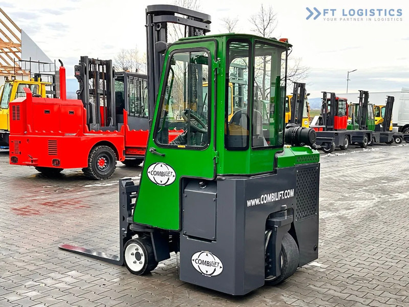 Combilift Combilift C3000CB - DUPLEX 4000mm - Year 2015 - / CABIN - HEATING / ONLY 6546 MTH / EXCELLENT CONDITION / LIKE NEW! Combilift C3 - 4-potni viličar s pomičnim teleskopom: slika 5 Combilift Combilift C3000CB - DUPLEX 4000mm - Year 2015 - / CABIN - HEATING / ONLY 6546 MTH / EXCELLENT CONDITION / LIKE NEW! Combilift C3 - 4-potni viličar s pomičnim teleskopom: slika 5