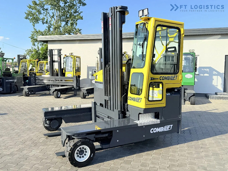 Combilift Combilift C5000 / DIESEL / TRIPLEX 6000MM / FREE LIFT / FORK POSITIONER / BUILT-IN SCALE / HEATING / FULL CABIN / PERFECT CONDIT - 4-potni viličar s pomičnim teleskopom: slika 5 Combilift Combilift C5000 / DIESEL / TRIPLEX 6000MM / FREE LIFT / FORK POSITIONER / BUILT-IN SCALE / HEATING / FULL CABIN / PERFECT CONDIT - 4-potni viličar s pomičnim teleskopom: slika 5