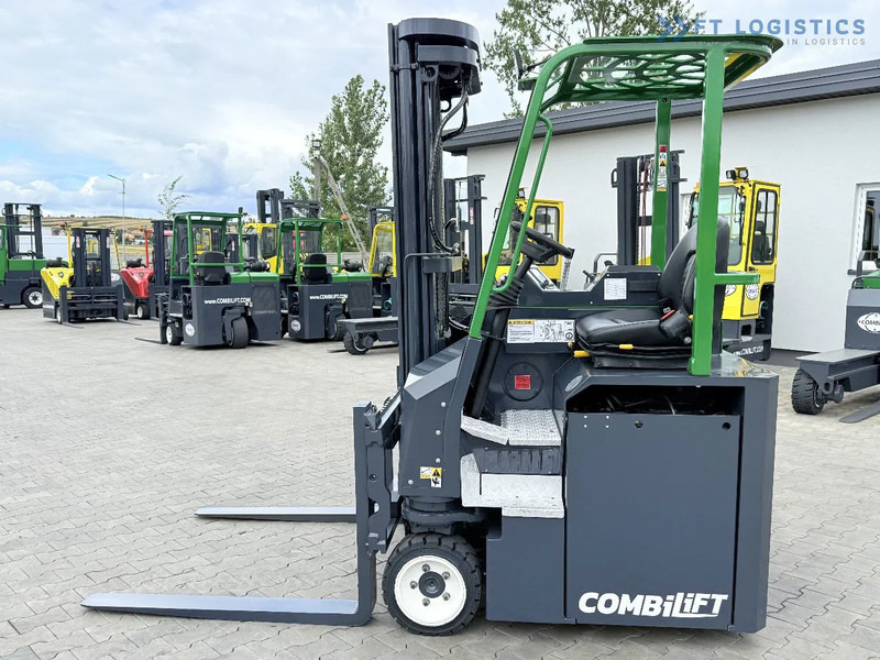 Combilift Combilift CBE2500 / TRIPLEX / 5500MM / FREE LIFT / ELECTRIC DRIVE / ONLY 2300 MTH / FORK POSITIONER / SIDE SHIFT / NEW TYRES / L - 4-potni viličar s pomičnim teleskopom: slika 3 Combilift Combilift CBE2500 / TRIPLEX / 5500MM / FREE LIFT / ELECTRIC DRIVE / ONLY 2300 MTH / FORK POSITIONER / SIDE SHIFT / NEW TYRES / L - 4-potni viličar s pomičnim teleskopom: slika 3