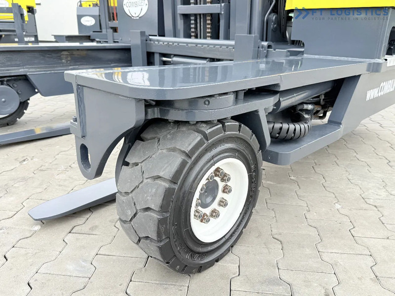 Combilift Combilift FOUR-WAY / MULTI-DIRECTIONAL FORKLIFT C4000 / GAS / DUPLEX 4600MM / ONLY 5614 OPERATING HOURS / FORK POSITIONER / FULL - 4-potni viličar s pomičnim teleskopom: slika 4 Combilift Combilift FOUR-WAY / MULTI-DIRECTIONAL FORKLIFT C4000 / GAS / DUPLEX 4600MM / ONLY 5614 OPERATING HOURS / FORK POSITIONER / FULL - 4-potni viličar s pomičnim teleskopom: slika 4