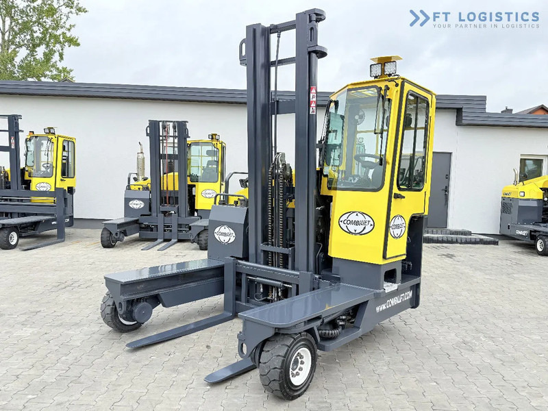Combilift Combilift FOUR-WAY / MULTI-DIRECTIONAL FORKLIFT C4000 / GAS / DUPLEX 4600MM / ONLY 5614 OPERATING HOURS / FORK POSITIONER / FULL - 4-potni viličar s pomičnim teleskopom: slika 3 Combilift Combilift FOUR-WAY / MULTI-DIRECTIONAL FORKLIFT C4000 / GAS / DUPLEX 4600MM / ONLY 5614 OPERATING HOURS / FORK POSITIONER / FULL - 4-potni viličar s pomičnim teleskopom: slika 3