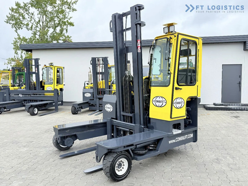 Combilift Combilift FOUR-WAY / MULTI-DIRECTIONAL FORKLIFT C4000 / GAS / DUPLEX 4600MM / ONLY 5614 OPERATING HOURS / FORK POSITIONER / FULL - 4-potni viličar s pomičnim teleskopom: slika 1 Combilift Combilift FOUR-WAY / MULTI-DIRECTIONAL FORKLIFT C4000 / GAS / DUPLEX 4600MM / ONLY 5614 OPERATING HOURS / FORK POSITIONER / FULL - 4-potni viličar s pomičnim teleskopom: slika 1