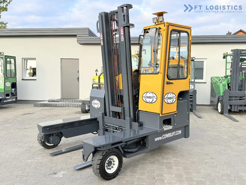Combilift Combilift FOUR-WAY – MULTI-DIRECTIONAL FORKLIFT / COMBILIFT C4000 / DIESEL / DUPLEX 4100MM / FORK POSITIONER / FULL HEATED CABIN - 4-potni viličar s pomičnim teleskopom: slika 1 Combilift Combilift FOUR-WAY – MULTI-DIRECTIONAL FORKLIFT / COMBILIFT C4000 / DIESEL / DUPLEX 4100MM / FORK POSITIONER / FULL HEATED CABIN - 4-potni viličar s pomičnim teleskopom: slika 1