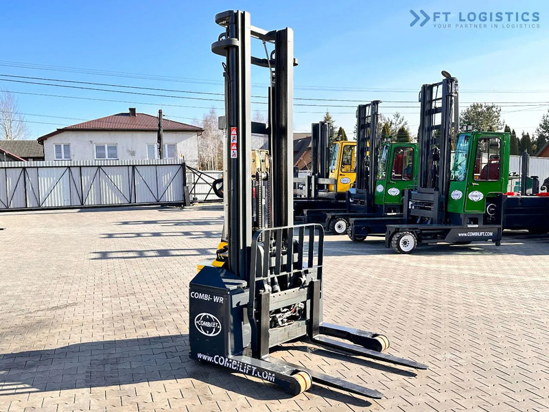 Combilift WR-4 / DUPLEX / 4.5M / 2017 / ONLY 30 MTH / LIKE NEW / 1500KG - Stroj za zlaganje: slika 2 Combilift WR-4 / DUPLEX / 4.5M / 2017 / ONLY 30 MTH / LIKE NEW / 1500KG - Stroj za zlaganje: slika 2
