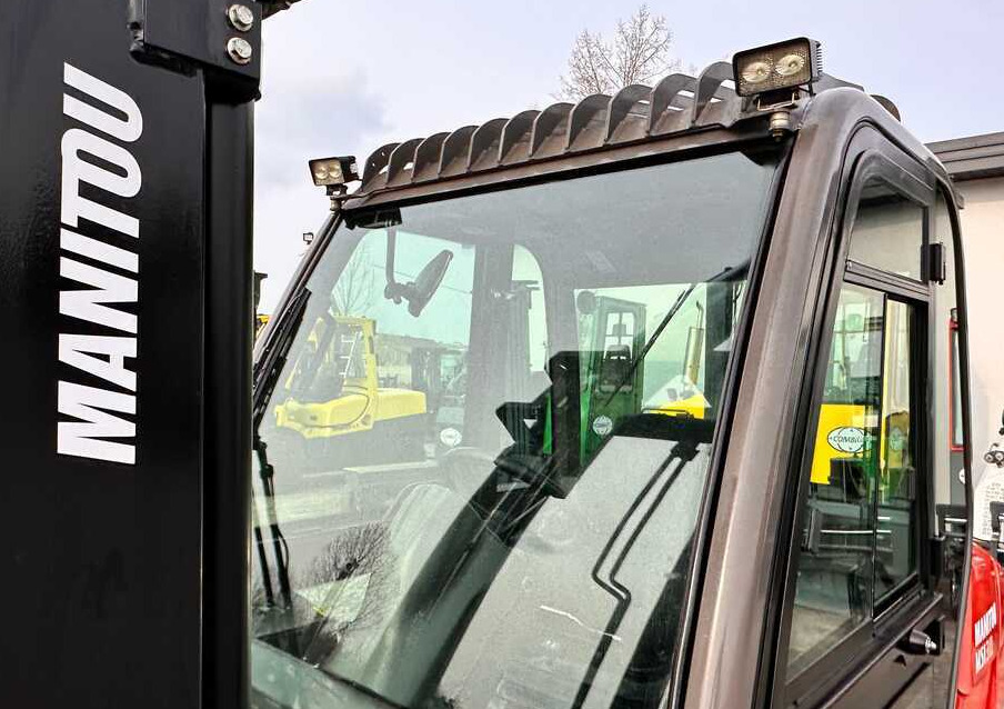 Manitou MSI30 / DIESEL / DUPLEX / 3400MM / CABIN / FORK POSITIONER / SIDE SHIFT / LIKE NEW - Terenski viličar: slika 2 Manitou MSI30 / DIESEL / DUPLEX / 3400MM / CABIN / FORK POSITIONER / SIDE SHIFT / LIKE NEW - Terenski viličar: slika 2