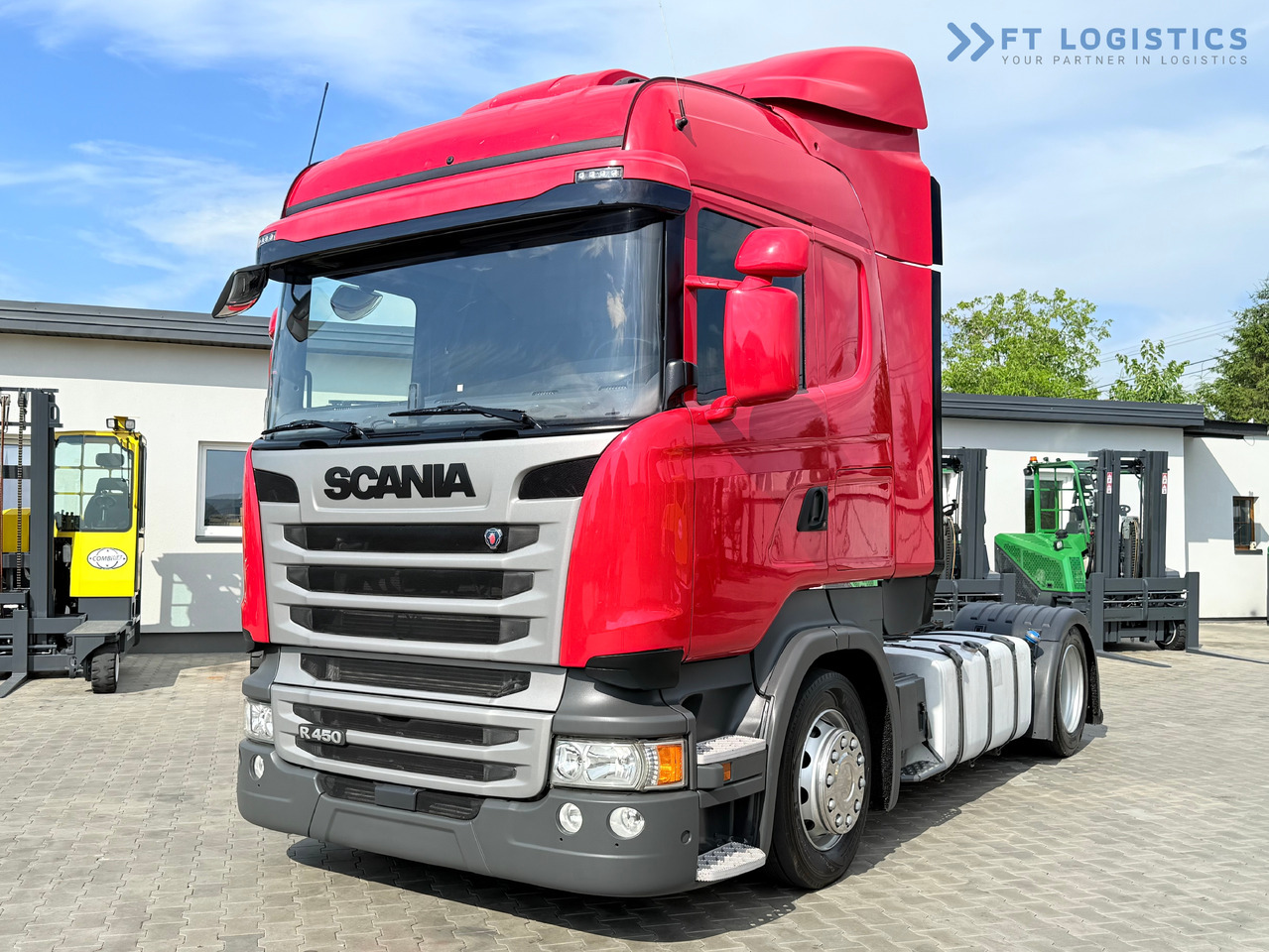 SCANIA R450 / LOW-DECK / RETARDER / 1200L FUEL TANKS / TWO BEDS / 80% TYRES / FRIDGE / PARKING AIR CONDITIONING / WEBASTO / EXCELLENT CONDITION - Vlačilec: slika 1 SCANIA R450 / LOW-DECK / RETARDER / 1200L FUEL TANKS / TWO BEDS / 80% TYRES / FRIDGE / PARKING AIR CONDITIONING / WEBASTO / EXCELLENT CONDITION - Vlačilec: slika 1