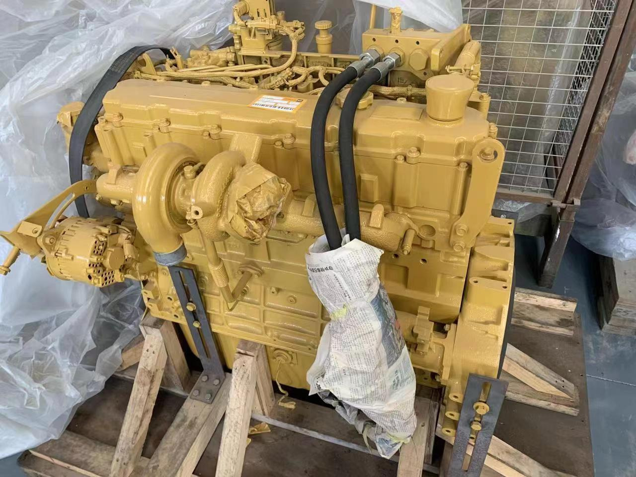 CATERPILLAR C6.4 - Motor za Bager: slika 4 CATERPILLAR C6.4 - Motor za Bager: slika 4