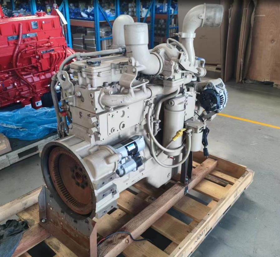 CUMMINS QSC8.3 - Motor za Bager: slika 1 CUMMINS QSC8.3 - Motor za Bager: slika 1