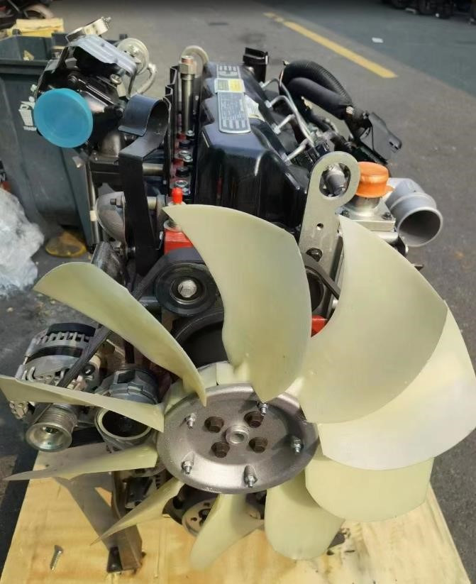CUMMINS QSF3.8 - Motor za Bager: slika 2 CUMMINS QSF3.8 - Motor za Bager: slika 2