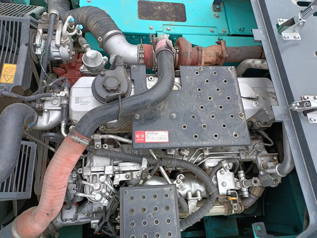 HINO P11C - Motor za Bager: slika 1 HINO P11C - Motor za Bager: slika 1