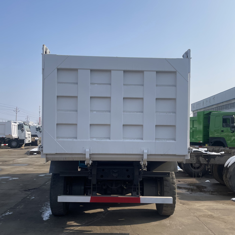 HOWO 6*4 DUMP TRUCK - Tovornjak prekucnik: slika 5 HOWO 6*4 DUMP TRUCK - Tovornjak prekucnik: slika 5