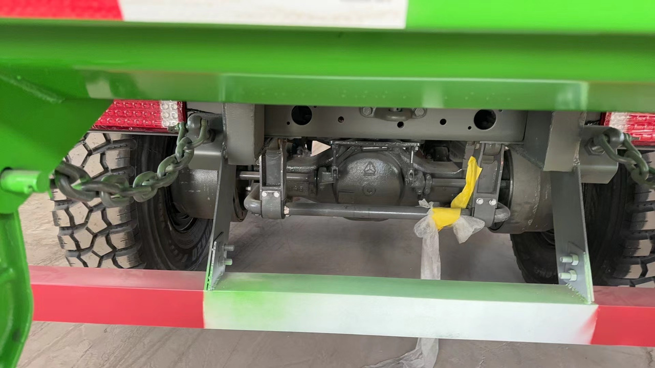 HOWO 6*6 dump truck - Tovornjak prekucnik: slika 4 HOWO 6*6 dump truck - Tovornjak prekucnik: slika 4