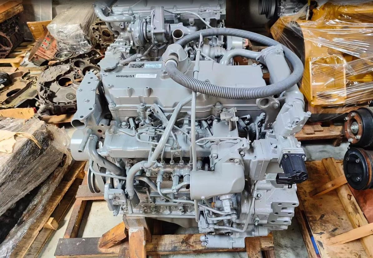 ISUZU 4HK1 - Motor in deli za Bager: slika 1 ISUZU 4HK1 - Motor in deli za Bager: slika 1