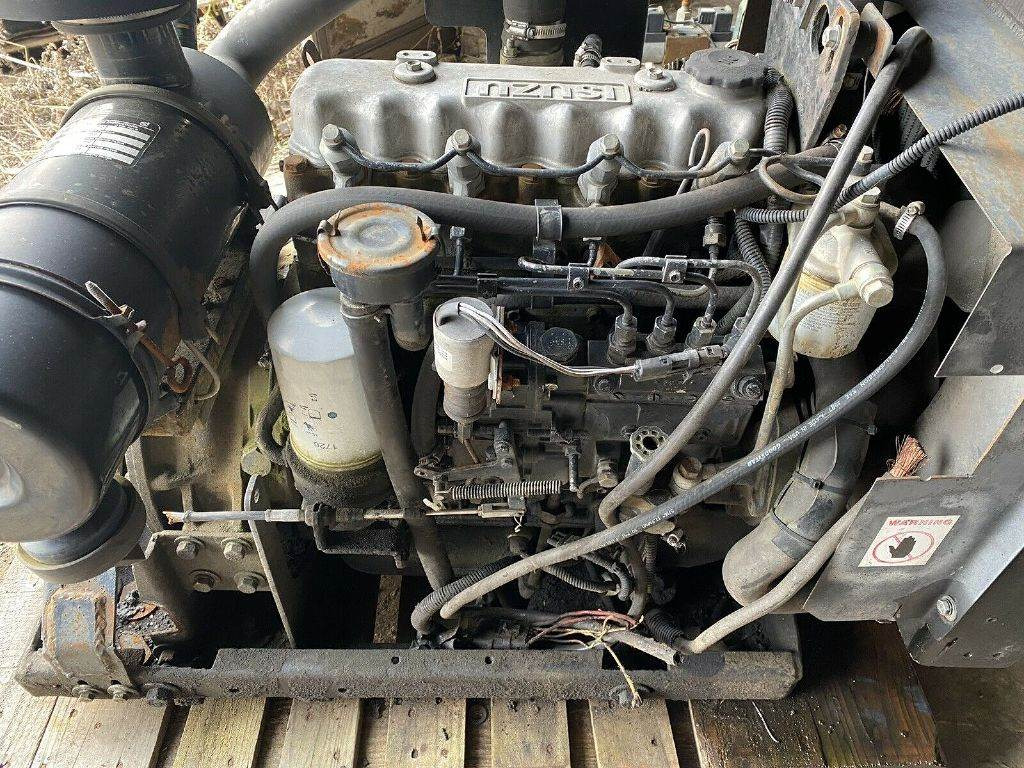ISUZU C240 - Motor za Bager: slika 1 ISUZU C240 - Motor za Bager: slika 1
