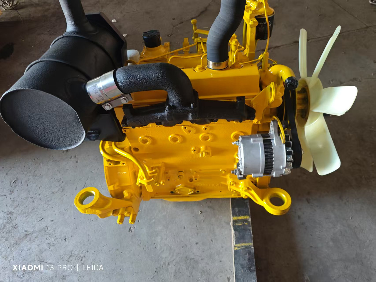 KOMATSU SAA4D95LE - Motor za Bager: slika 2 KOMATSU SAA4D95LE - Motor za Bager: slika 2