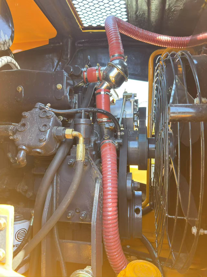 LIUGONG 856 - Kolesni nakladalec: slika 3 LIUGONG 856 - Kolesni nakladalec: slika 3