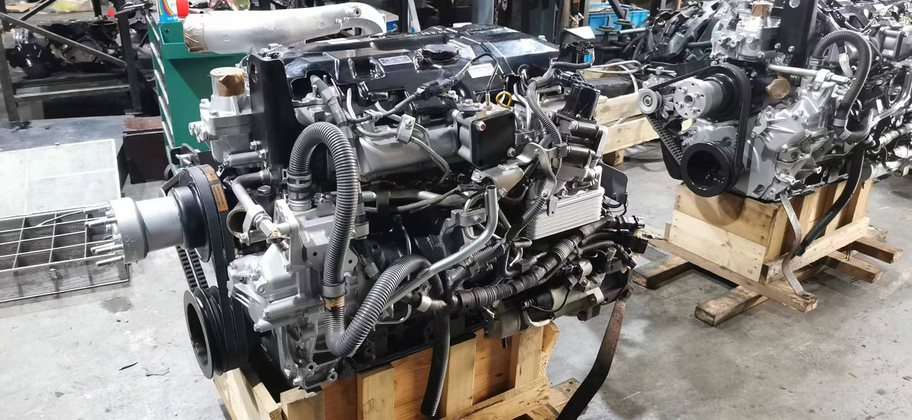 MITSUBISHI 4M50 - Motor za Bager: slika 1 MITSUBISHI 4M50 - Motor za Bager: slika 1