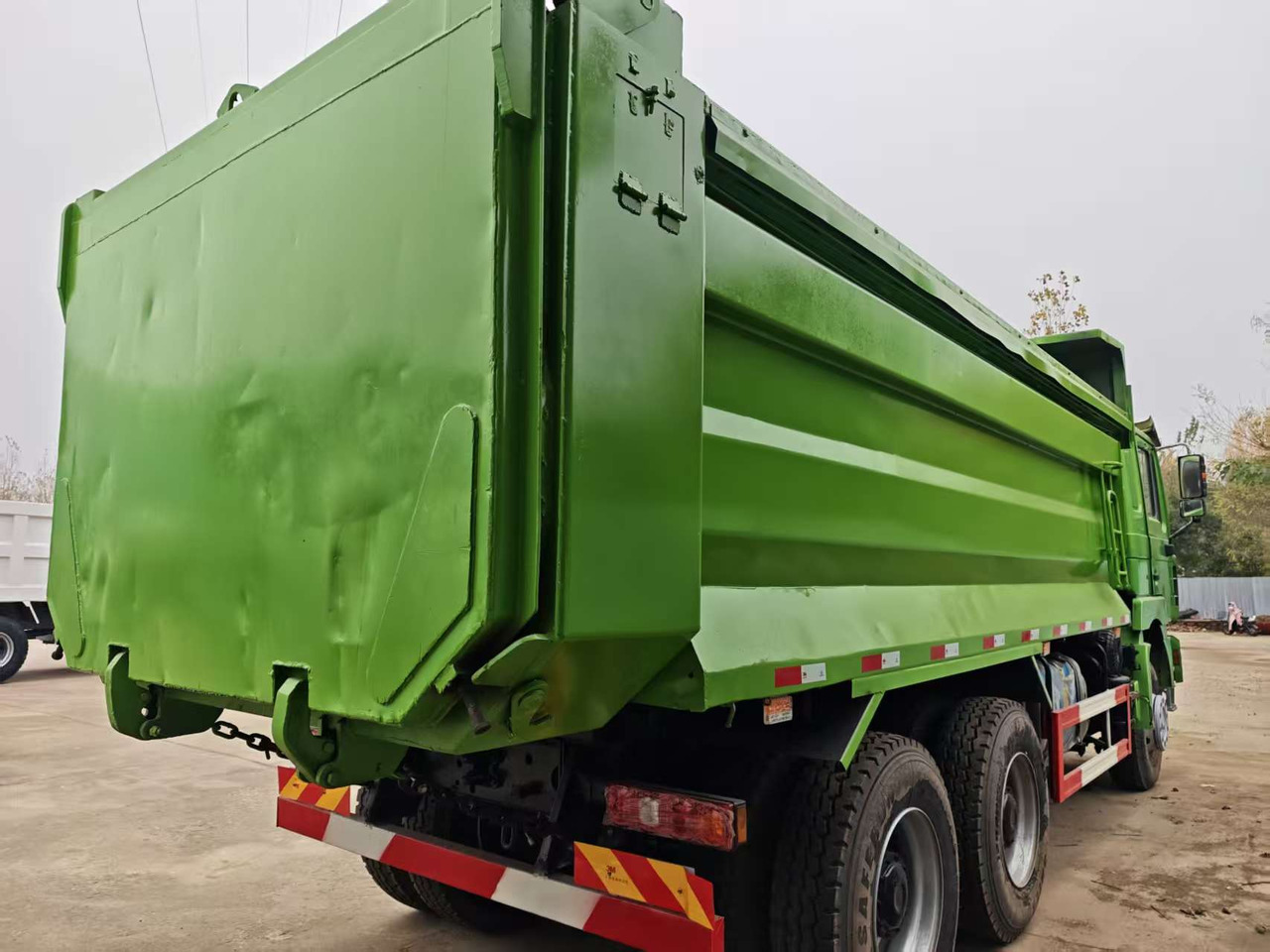 SHACMAN F3000 - Tovornjak cisterna: slika 5 SHACMAN F3000 - Tovornjak cisterna: slika 5