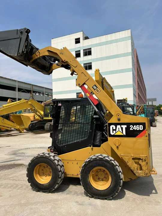 90% New Front Loader Tractor CAT 246D Skid Steer Loader / Used Cat 226B 246C 246d Mini Skid Steer Loader in Stock - Mini nakladalec: slika 5 90% New Front Loader Tractor CAT 246D Skid Steer Loader / Used Cat 226B 246C 246d Mini Skid Steer Loader in Stock - Mini nakladalec: slika 5