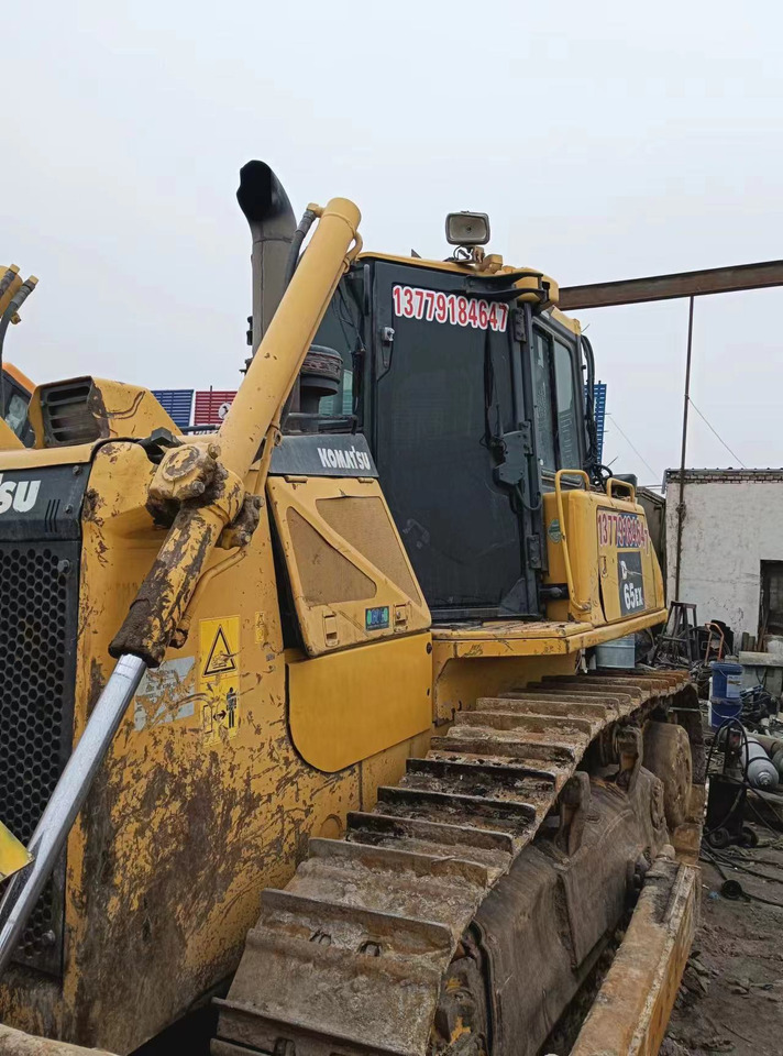 BULLDOZER Used Komatsu Bulldozer D65ex Strong Power Komatsu D65ex Track Dozer for Sale - Buldožer: slika 3 BULLDOZER Used Komatsu Bulldozer D65ex Strong Power Komatsu D65ex Track Dozer for Sale - Buldožer: slika 3