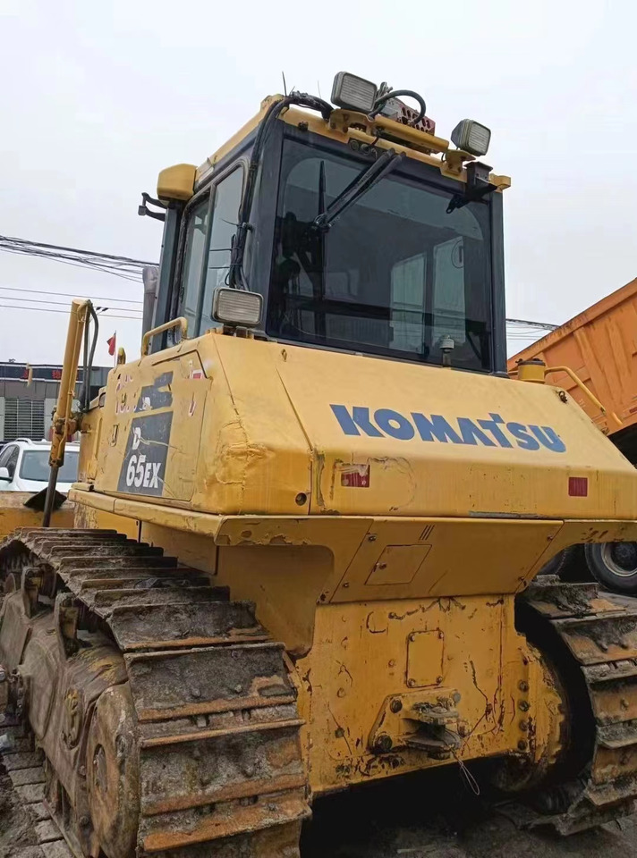 BULLDOZER Used Komatsu Bulldozer D65ex Strong Power Komatsu D65ex Track Dozer for Sale - Buldožer: slika 2 BULLDOZER Used Komatsu Bulldozer D65ex Strong Power Komatsu D65ex Track Dozer for Sale - Buldožer: slika 2
