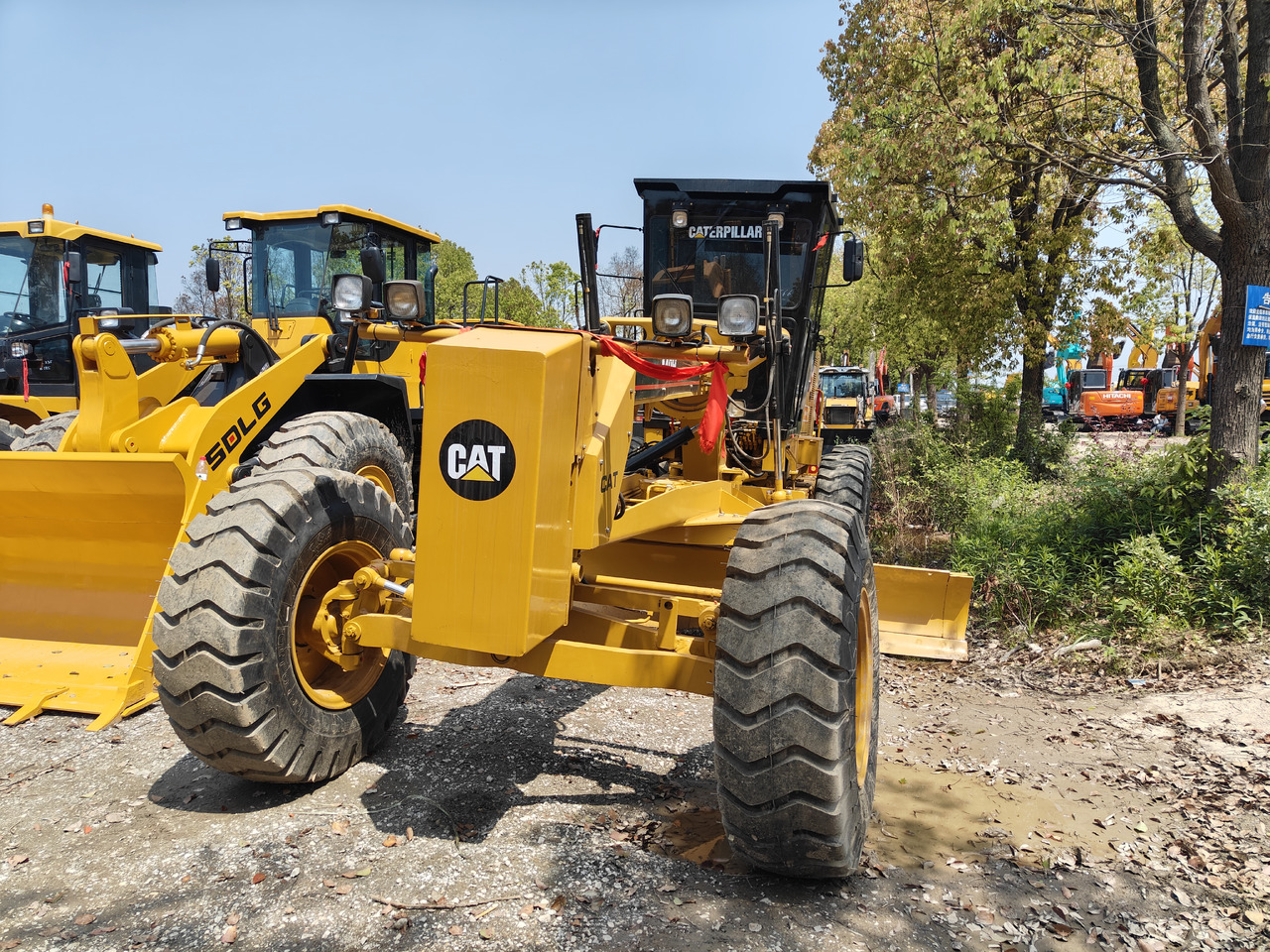CATERPILLAR high quality hotsale GRADER CAT140H - Greder: slika 3 CATERPILLAR high quality hotsale GRADER CAT140H - Greder: slika 3