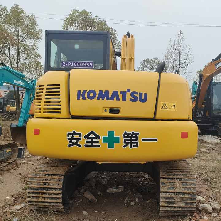 Cheap Used Komatsu PC70-8 Crawler Excavator with High Efficiency Used Heavy Machinery Komatsu PC70-8 Digger Cheap for Sale - Bager goseničar: slika 5 Cheap Used Komatsu PC70-8 Crawler Excavator with High Efficiency Used Heavy Machinery Komatsu PC70-8 Digger Cheap for Sale - Bager goseničar: slika 5