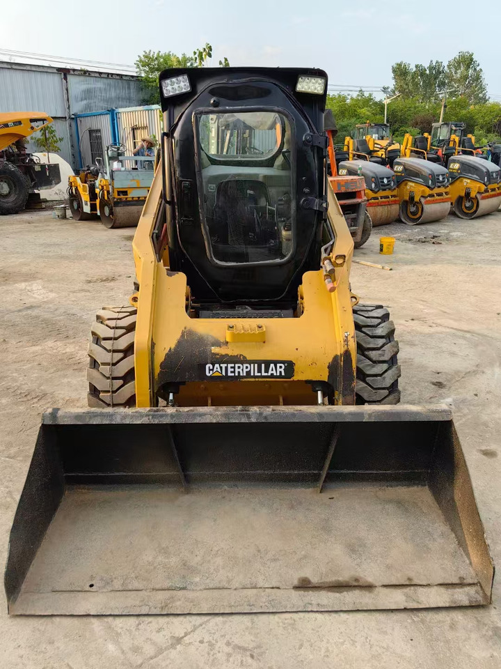 Excellent Quality CAT 246C Skid-steers Global Sale - Mini nakladalec: slika 4 Excellent Quality CAT 246C Skid-steers Global Sale - Mini nakladalec: slika 4